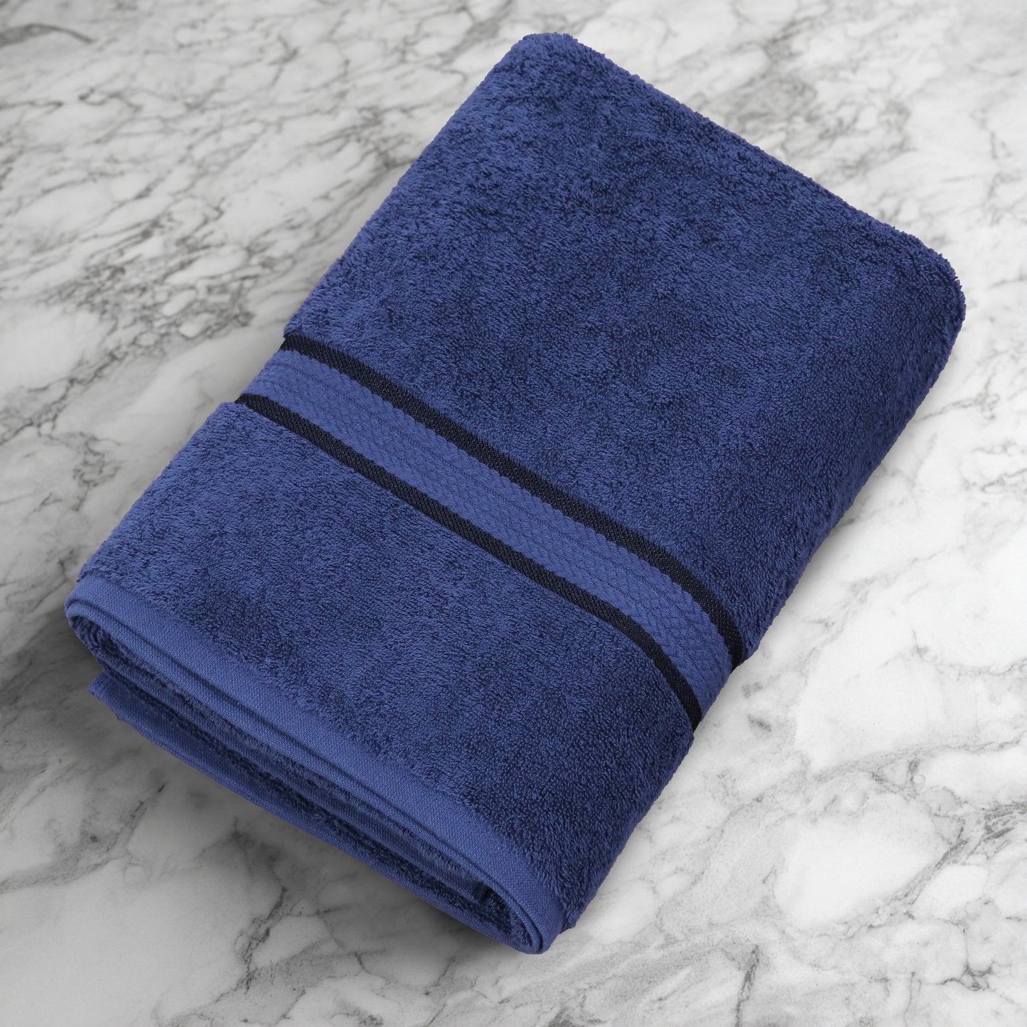 Extra Large Ultra Soft Bath Towel – 30x54 Inches 580 GSM – 100% Ringspun Cotton, Plush & Absorbent – Oversized with Elegant Rayon Trim – Everyday Luxury